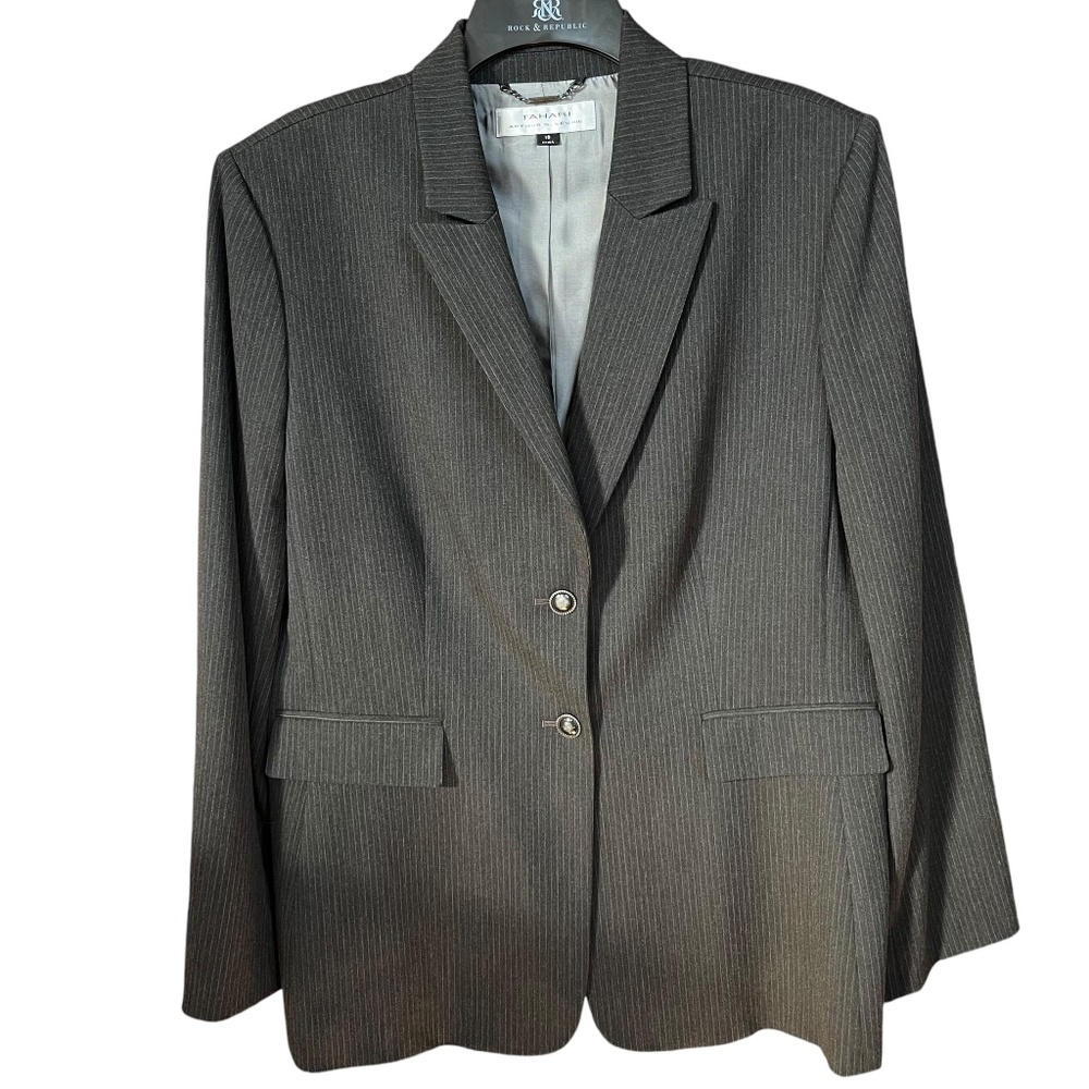 NWT Tahari Arthur S Levine Charcoal Pinstripe Double Button Suit Jacket Size 18